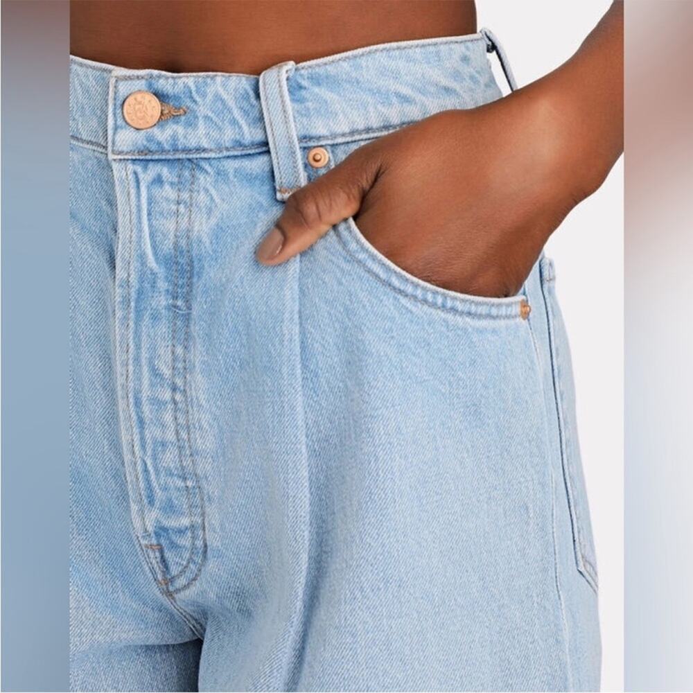 Mother Snacks Pleated Fun Shorts - Picture 3 of 8